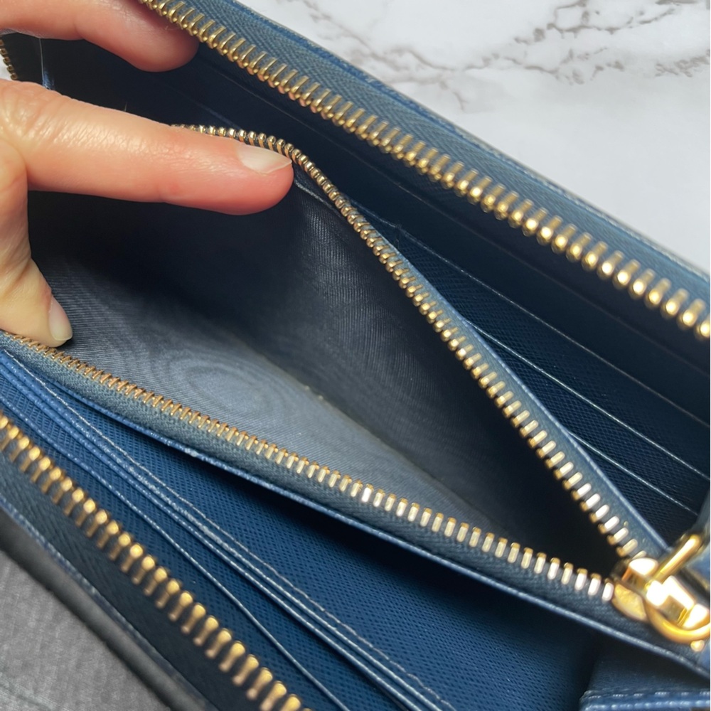 PRADA Saffiano Leather Navy Blue Large Zip Around Wallet Zippy Gold Logo - Picture 10 of 11